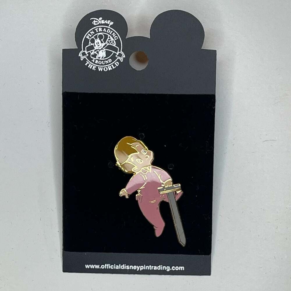Disney Pin Trading Arthur The Sword in the Stone Enamel Pin NEW